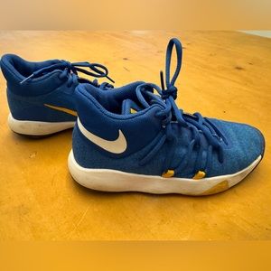 Youth Nike Basketball shoes - Boys KD Blue